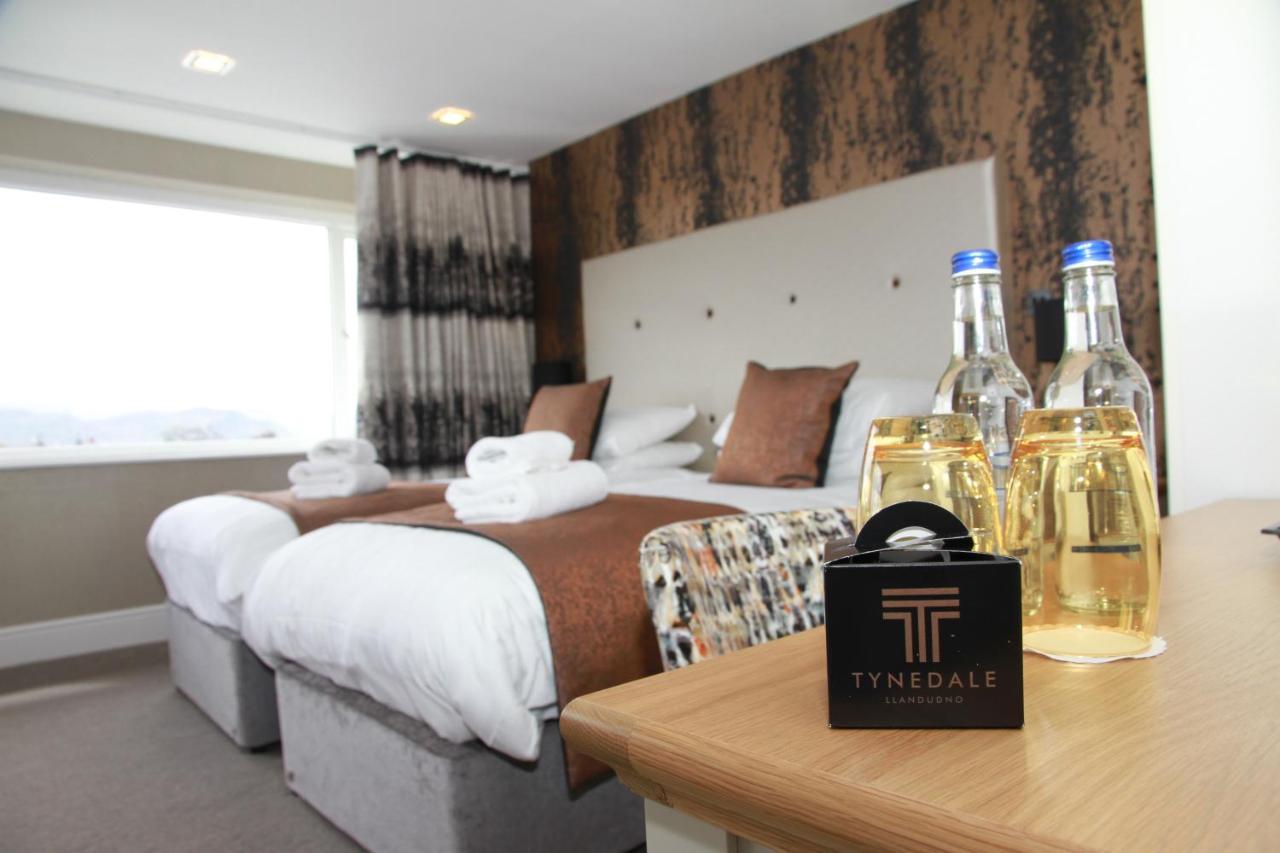 Tynedale Hotel Лландидно Экстерьер фото